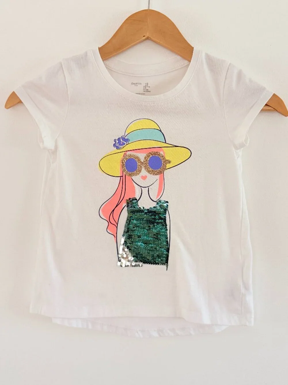 GAP Kids Graphic‎ Sequin Flip Top Tee Summer Hat Sunglasses Shirt Size S